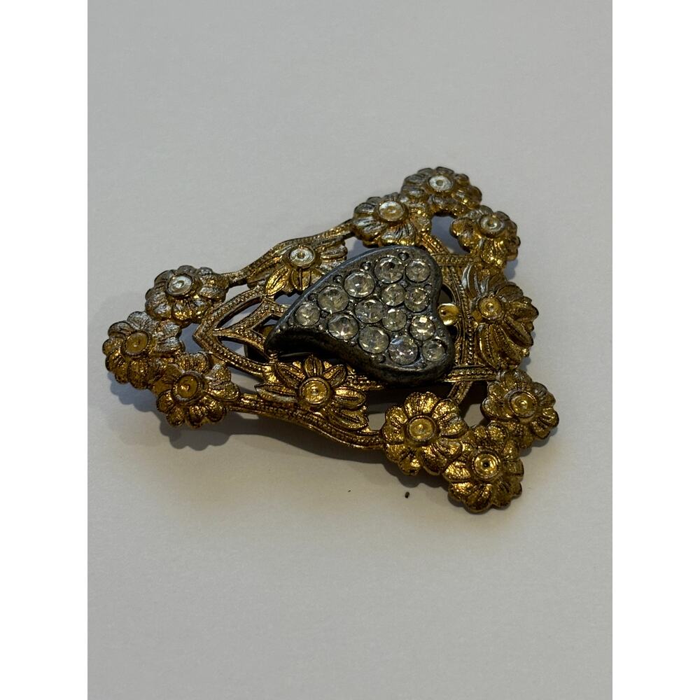 Vintage Gold Tone Brooch Floral